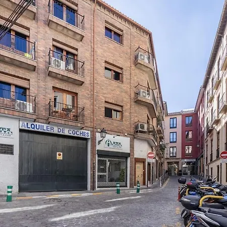 33enjoygranadacentro. Parking Opcional. *